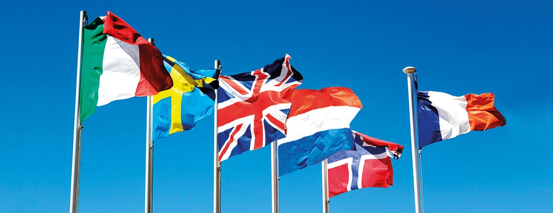 Nationsflaggor och vimplar