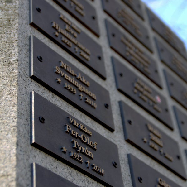 Gravskyltar – personliga skyltar för minnesstunden