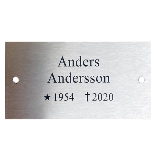Lasergraverad skylt i 1 mm rostfritt stål 140x70 mm 2 Hål