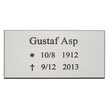 Graverad Alu Natur Neg 140x70 mm 2 Hål