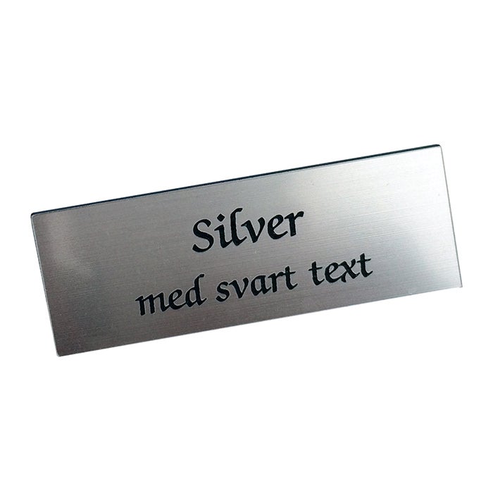 Plast Special Lasergraverad silver/svart text Namnbricka