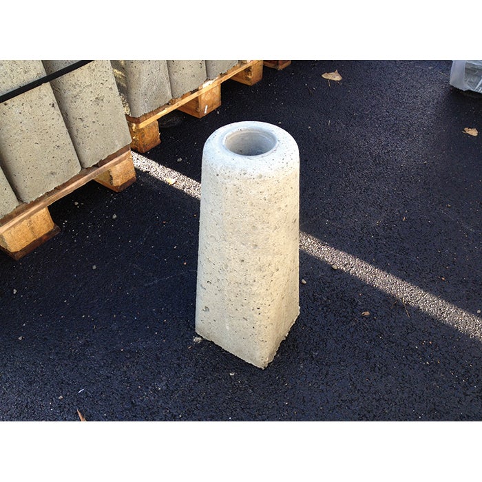 Vägvisare Stolpe Betongfundament 70 mm 70 kg