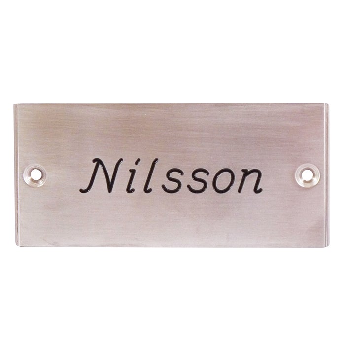 Graverad dörrskylt 119x54 mm – Rostfritt stål