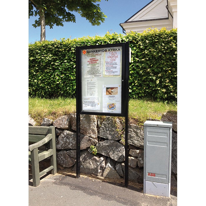 Informationstavla 550x750 mm – Tradition, Plexichoc, svart