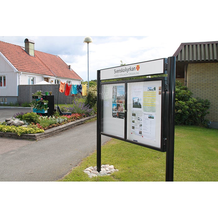 Informationstavla 1000x1350 mm – Plexichoc, svart